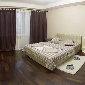Апартаменты Downtown On Saksaganskogo Street 87, Киев